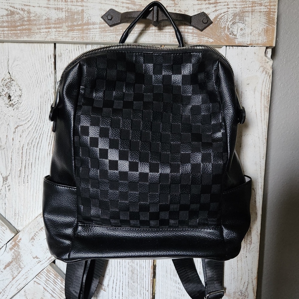 Stylish Black Checkered Backpack - image 1